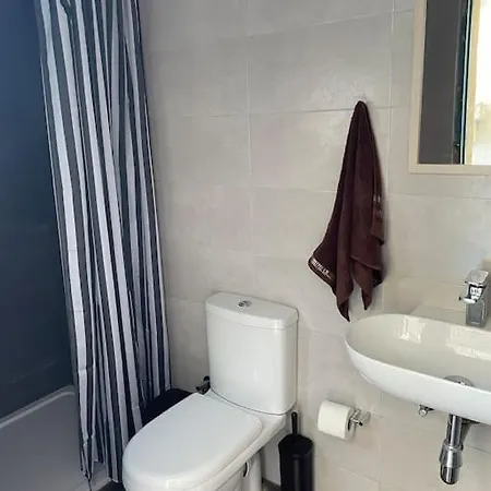 Dom wakacyjny 4 Bedroom House With Pool And Beautiful Views *
