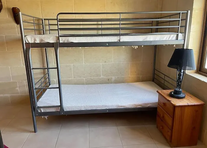 4 Bedroom House With Pool And Beautiful Views Case de vacanță *