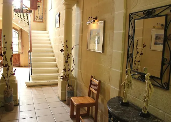 4 Bedroom House With Pool And Beautiful Views Nadur