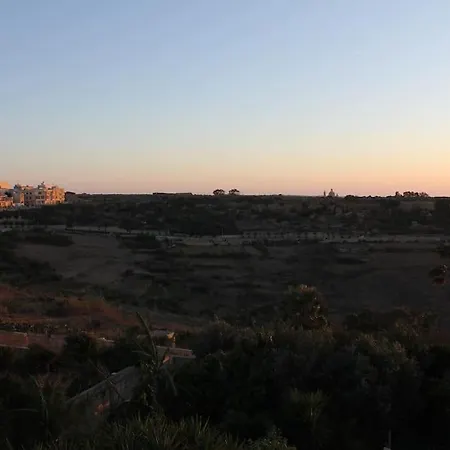 4 Bedroom House With Pool And Beautiful Views * Nadur