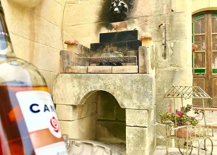 4 Bedroom House With Pool And Beautiful Views Tatil Evi